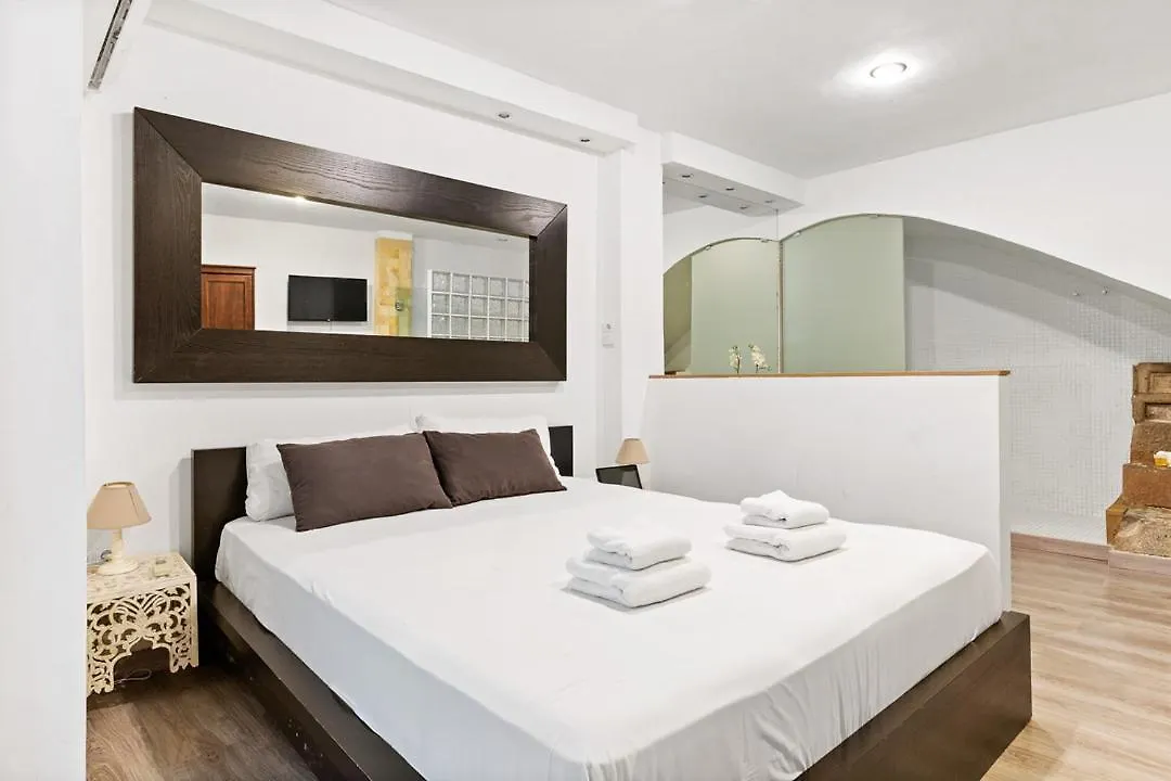 Fabulous & Unforgettable Hotel Barcelona 0*,  Spain